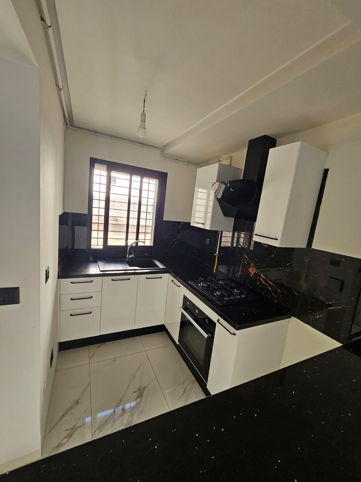 Ain Zaghouan&nbsp;Ain Zaghouan&nbsp;Location&nbsp;Appart. 2 pi�ces&nbsp;S plus un tr�s propre � l'aouina