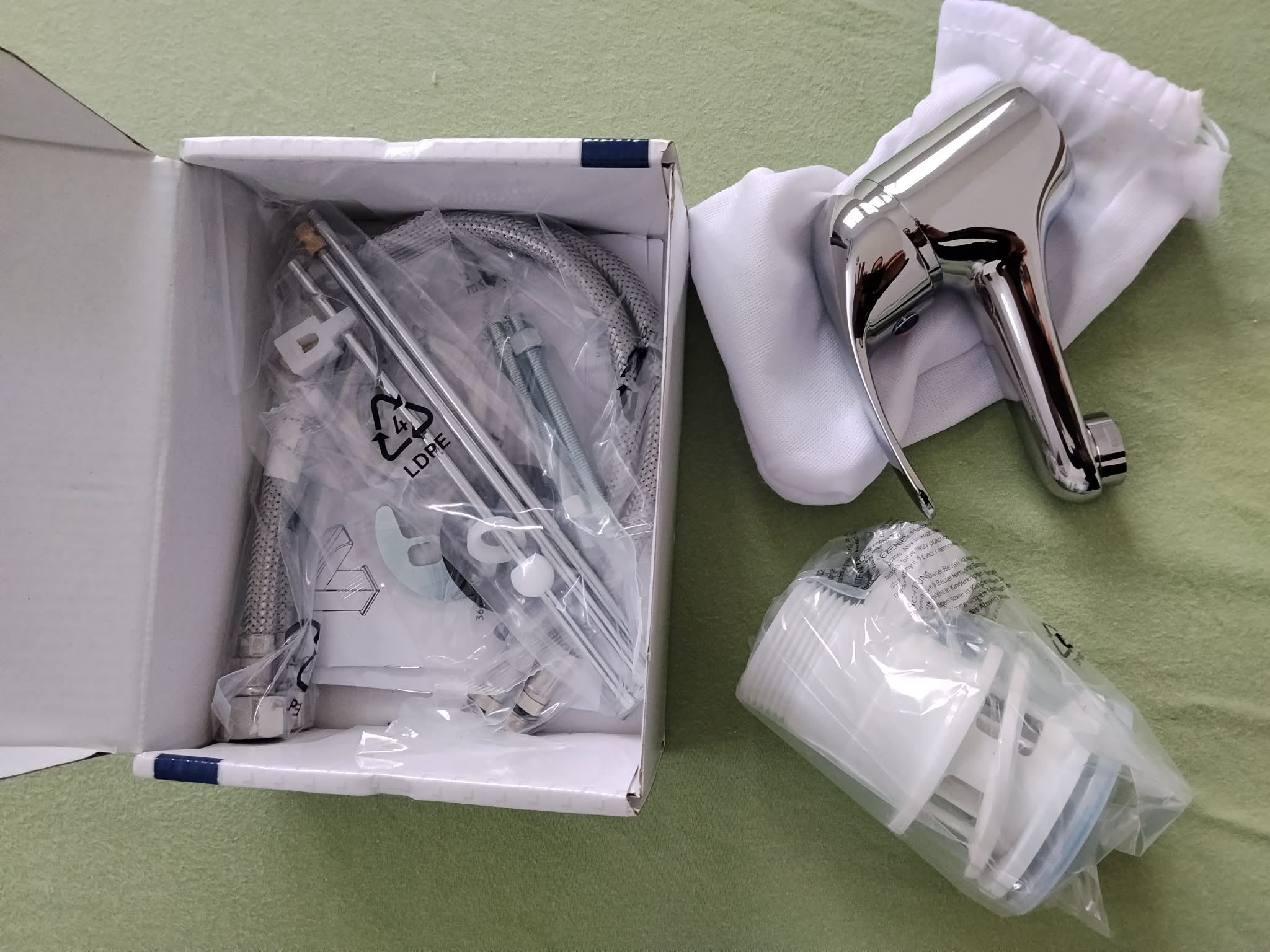 Sfax Ville&nbsp;Sfax&nbsp;Meubles de cuisine et salle de bain&nbsp;Accessoires Salle de Bains&nbsp;3 mitigeurs import�s neufs