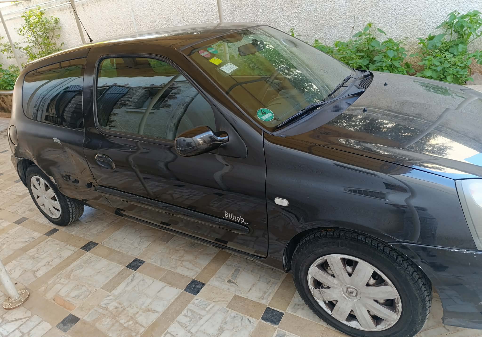 Le Bardo&nbsp;Khaznadar&nbsp;Renault&nbsp;Clio&nbsp;Renault clio campus 2008