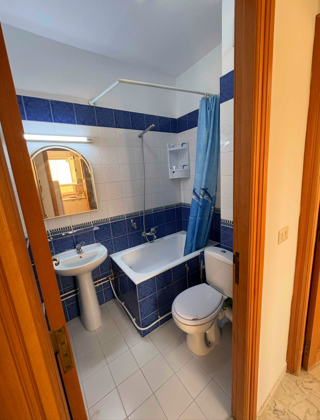 Ariana Ville&nbsp;Cite Ennasr 2&nbsp;Location&nbsp;Appart. 1 pi�ce&nbsp;Appt s1 meubl� ennaser 2 et place parking ss