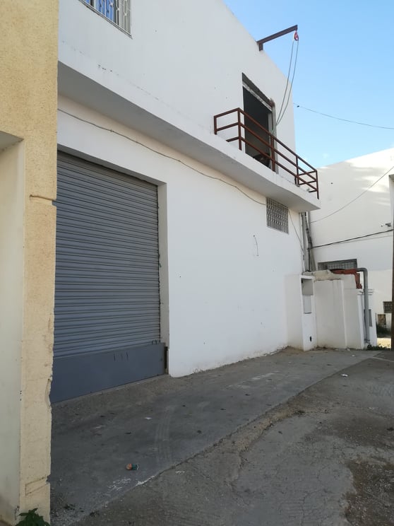 Bou Mhel El Bassatine&nbsp;Bou Mhel&nbsp;Location&nbsp;Surfaces&nbsp;Local 220m2 � bassatine