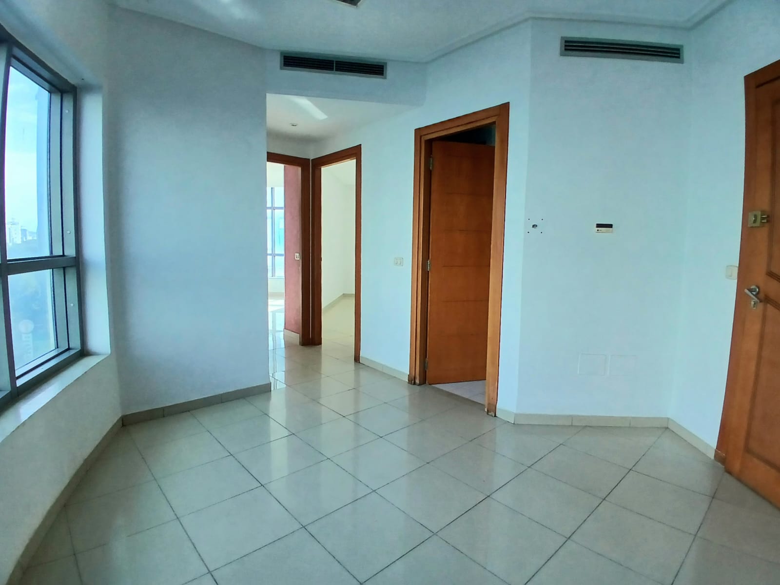 El Menzah&nbsp;Tunis Belvedere&nbsp;Bureaux & Commerces&nbsp;Bureau&nbsp;Avenue de la libert�  bureau a2