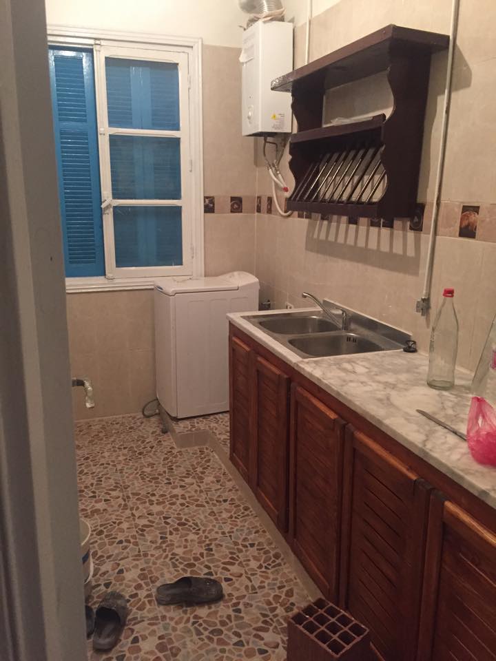 Cite El Khadra&nbsp;Cite El Khadra&nbsp;Location&nbsp;Appart. 3 pi�ces&nbsp;Etage de villa