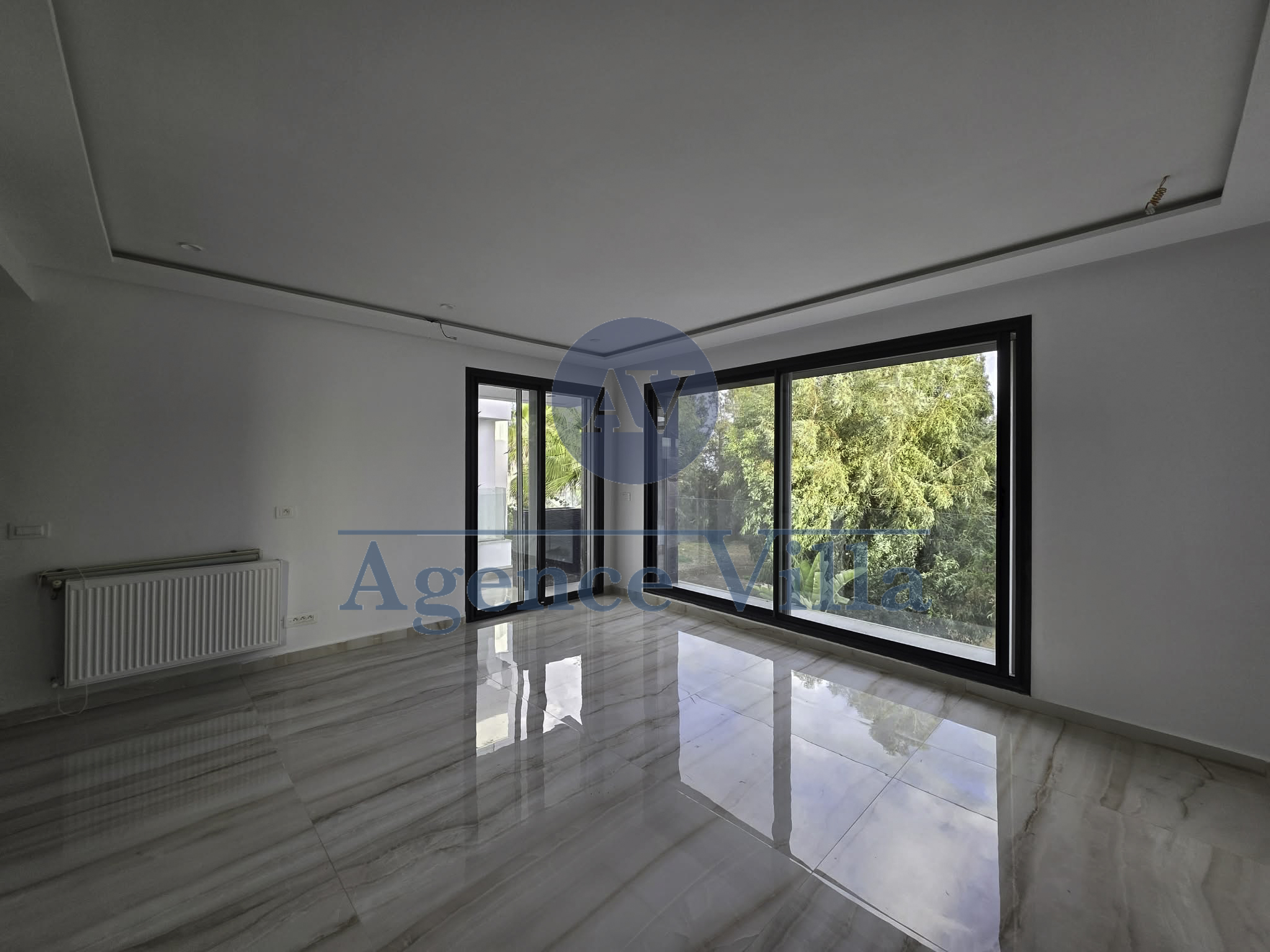 La Marsa&nbsp;Marsa Safsaf&nbsp;Location&nbsp;Appart. 4 pi�ces&nbsp;Triplex s3 avec piscine et vue mer la marsa