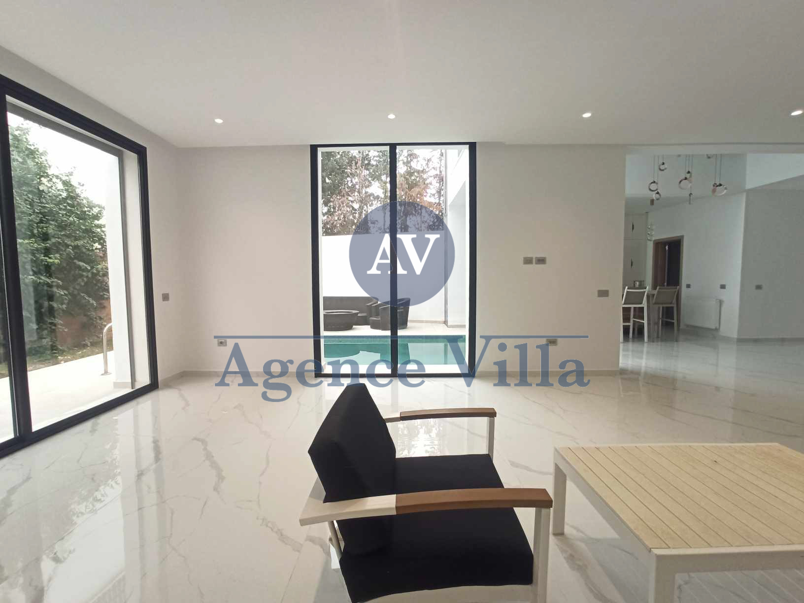 La Soukra&nbsp;La Soukra&nbsp;Vente&nbsp;Appart. 5 pi�ces+&nbsp;Villa s4 a la soukra