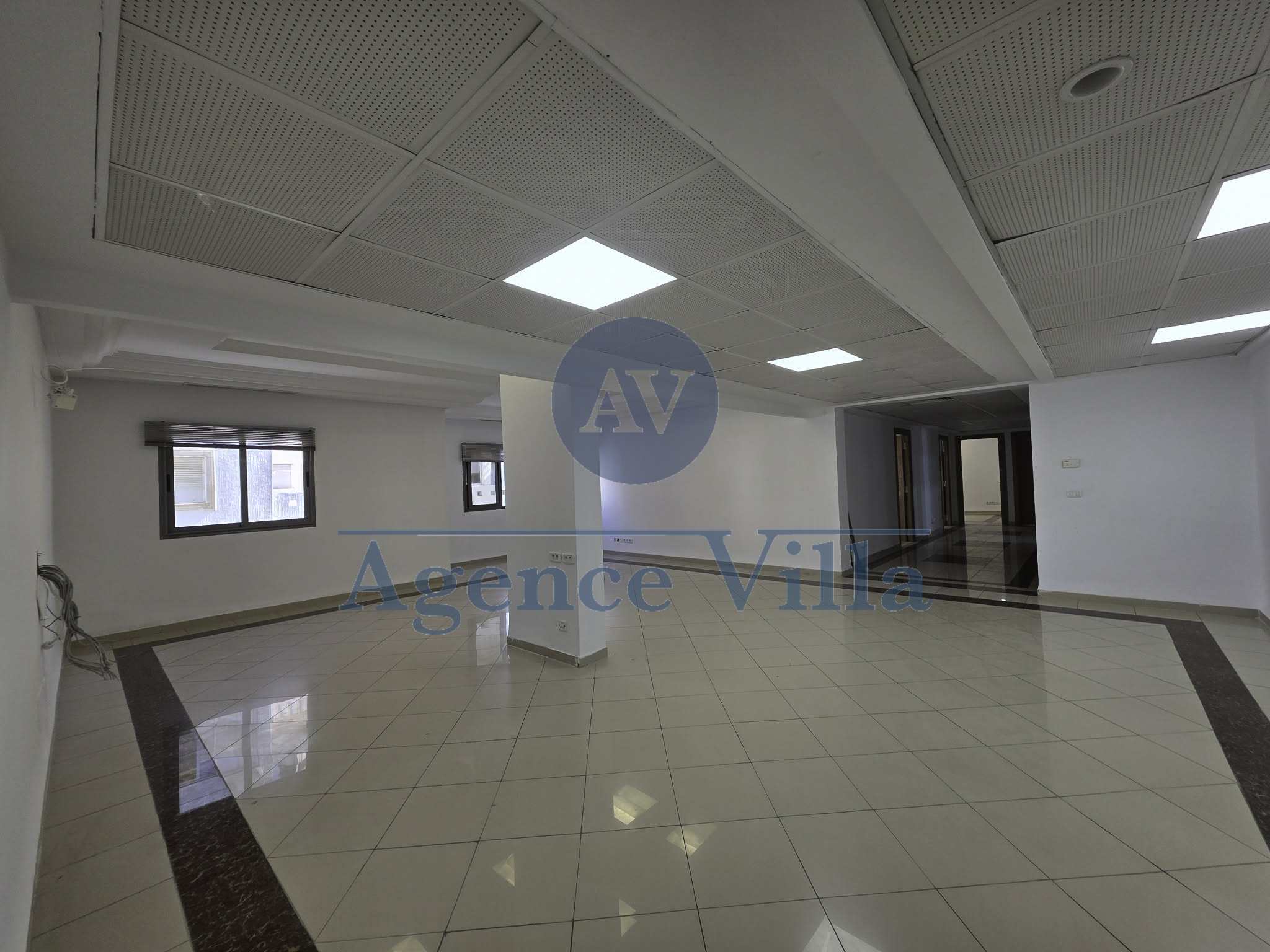 La Marsa&nbsp;Berge Du Lac&nbsp;Location&nbsp;Appart. 5 pi�ces+&nbsp;Bureau s5 lac 1