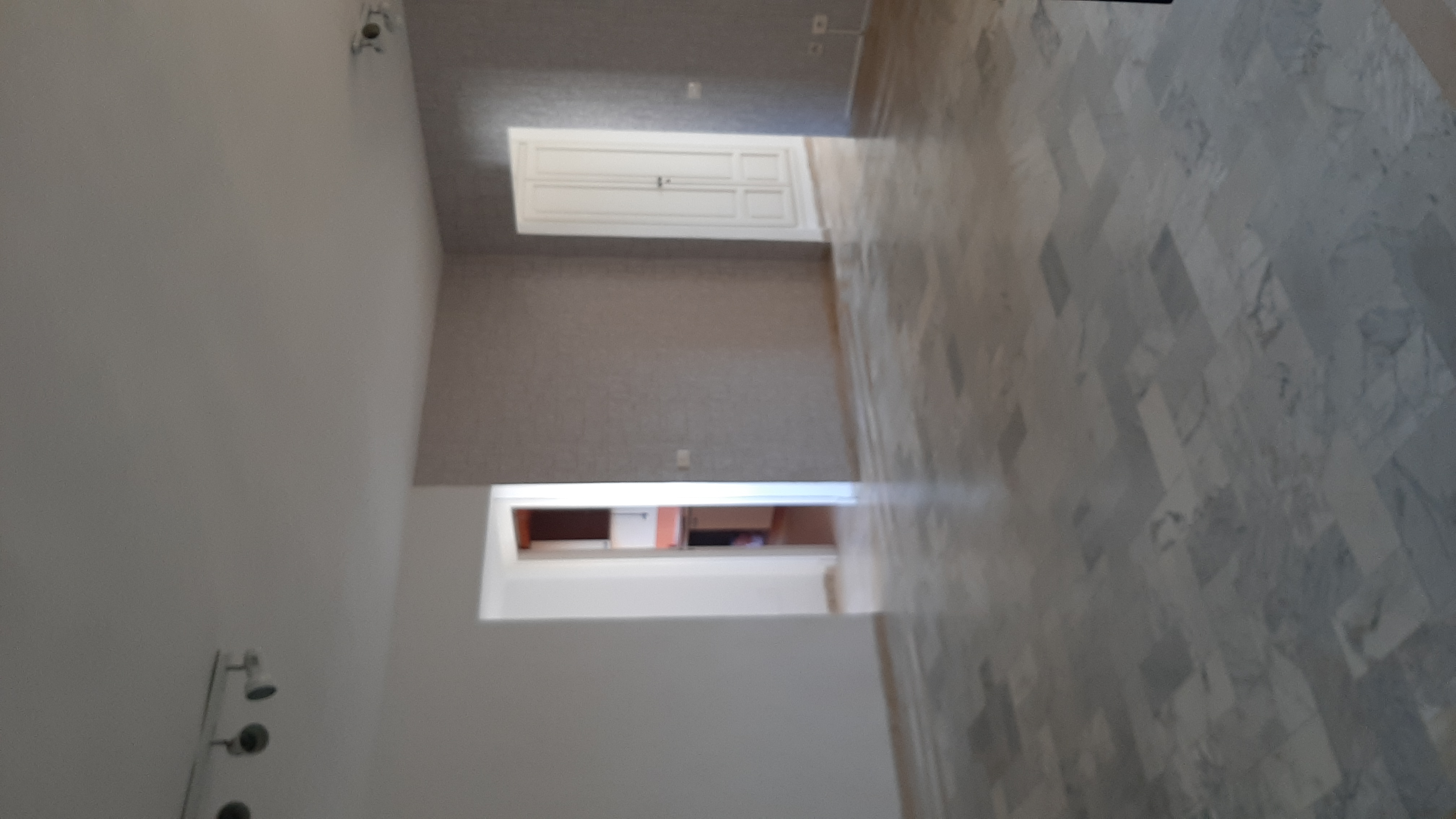 Cite El Khadra&nbsp;Zone urbaine nord&nbsp;Location&nbsp;Appart. 5 pi�ces+&nbsp;Appartement pour bureau sise centre urbain nord