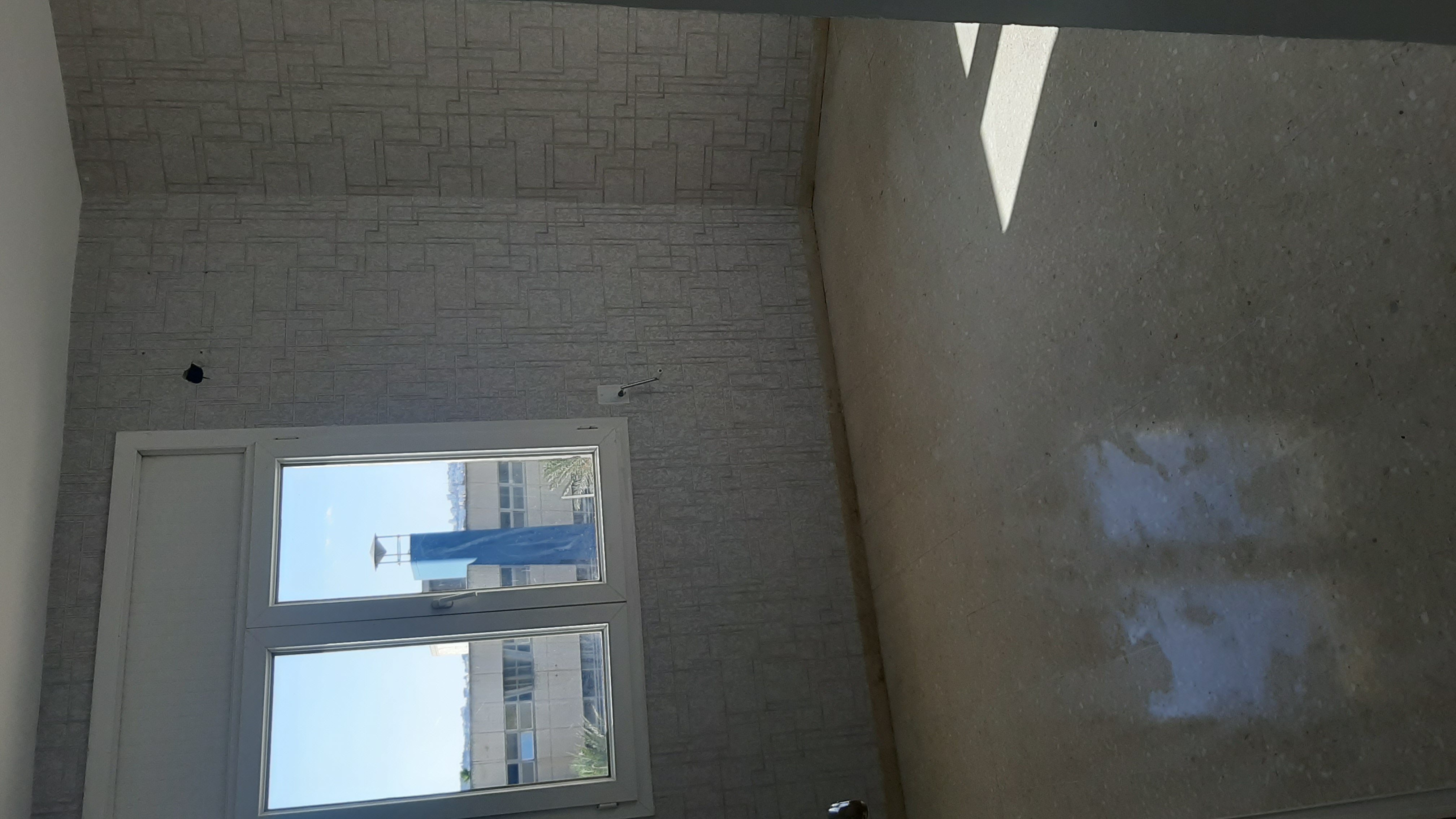 Cite El Khadra&nbsp;Zone urbaine nord&nbsp;Location&nbsp;Appart. 5 pi�ces+&nbsp;Appartement pour bureau sise centre urbain nord