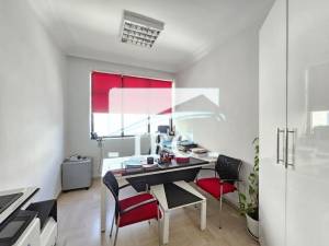 La Marsa&nbsp;Berge Du Lac&nbsp;Bureaux & Commerces&nbsp;Bureau&nbsp;Bureau en 5 espaces 120m  lac 2 ref2296a