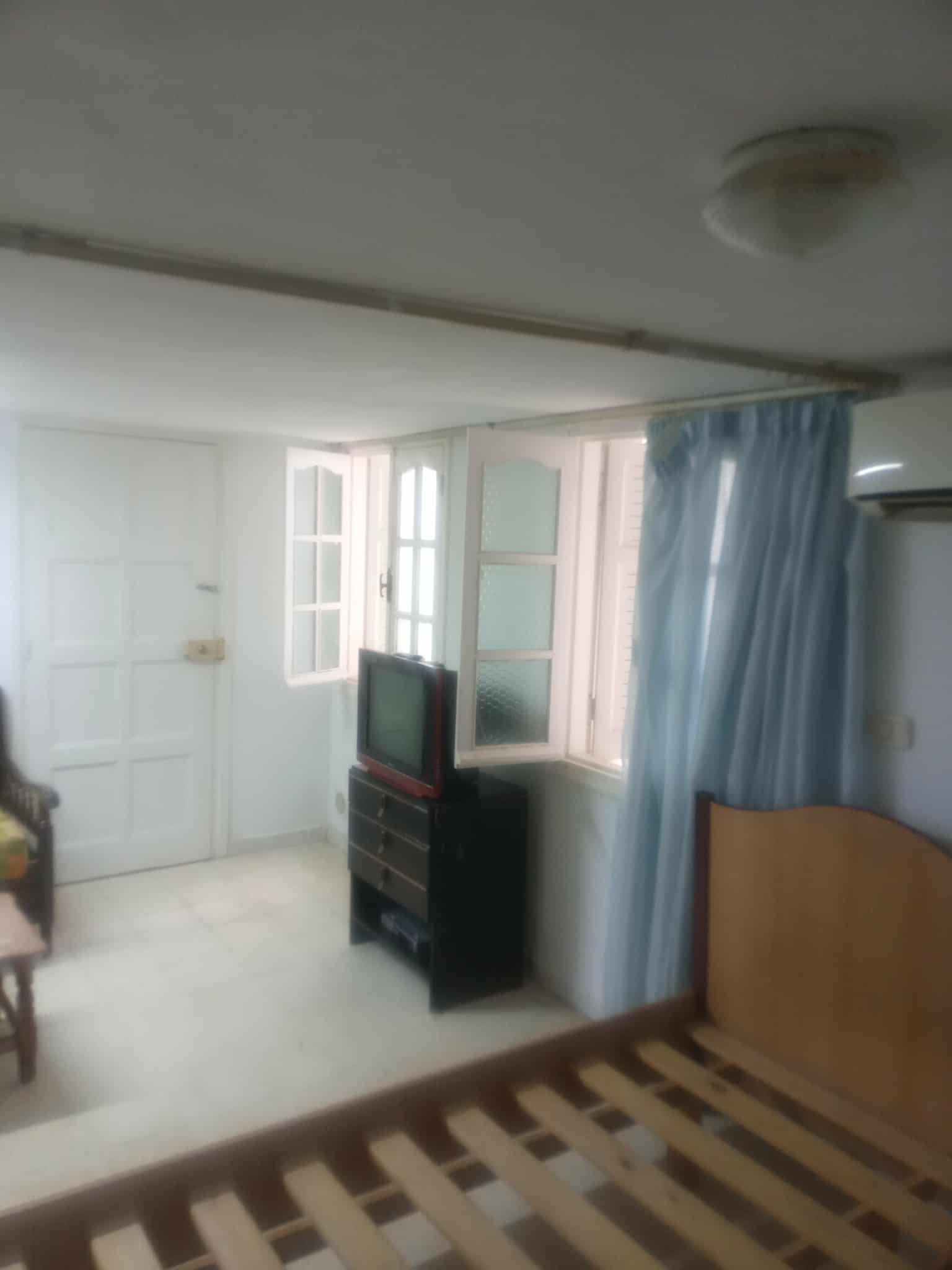 Ariana Ville&nbsp;Cite Ennasr 2&nbsp;Location&nbsp;Appart. 1 pi�ce&nbsp;Studio meubl� � ennas2