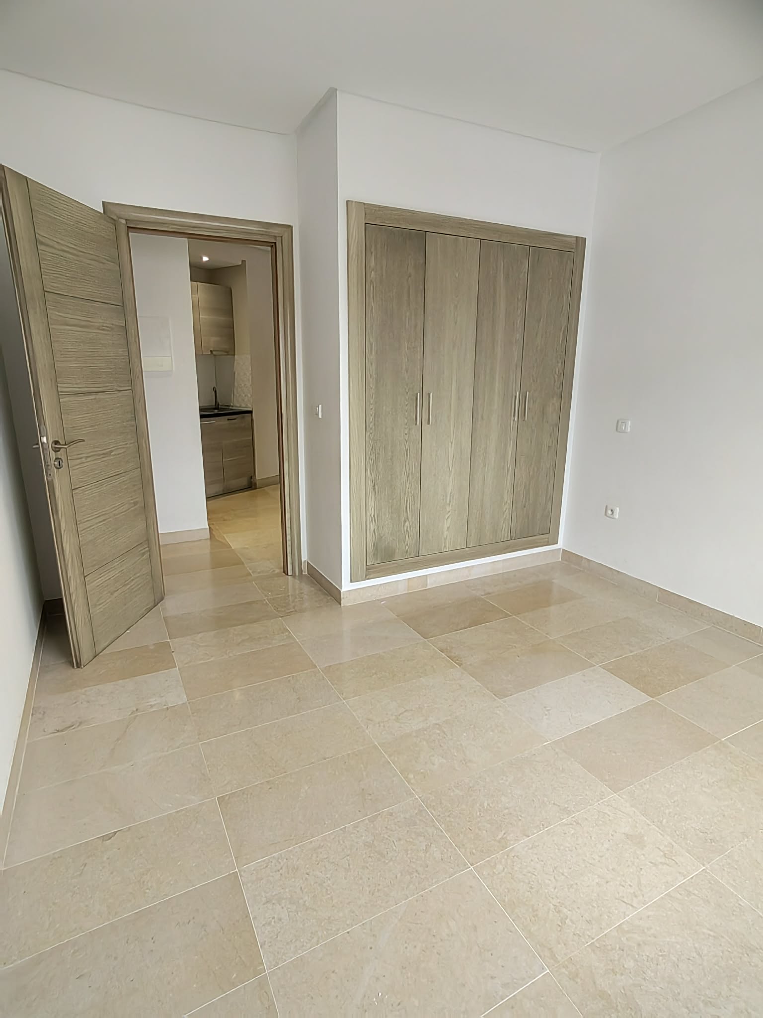 Ariana Ville&nbsp;Cite Ennasr 2&nbsp;Location&nbsp;Appart. 2 pi�ces&nbsp;Appartement s1 haut standing