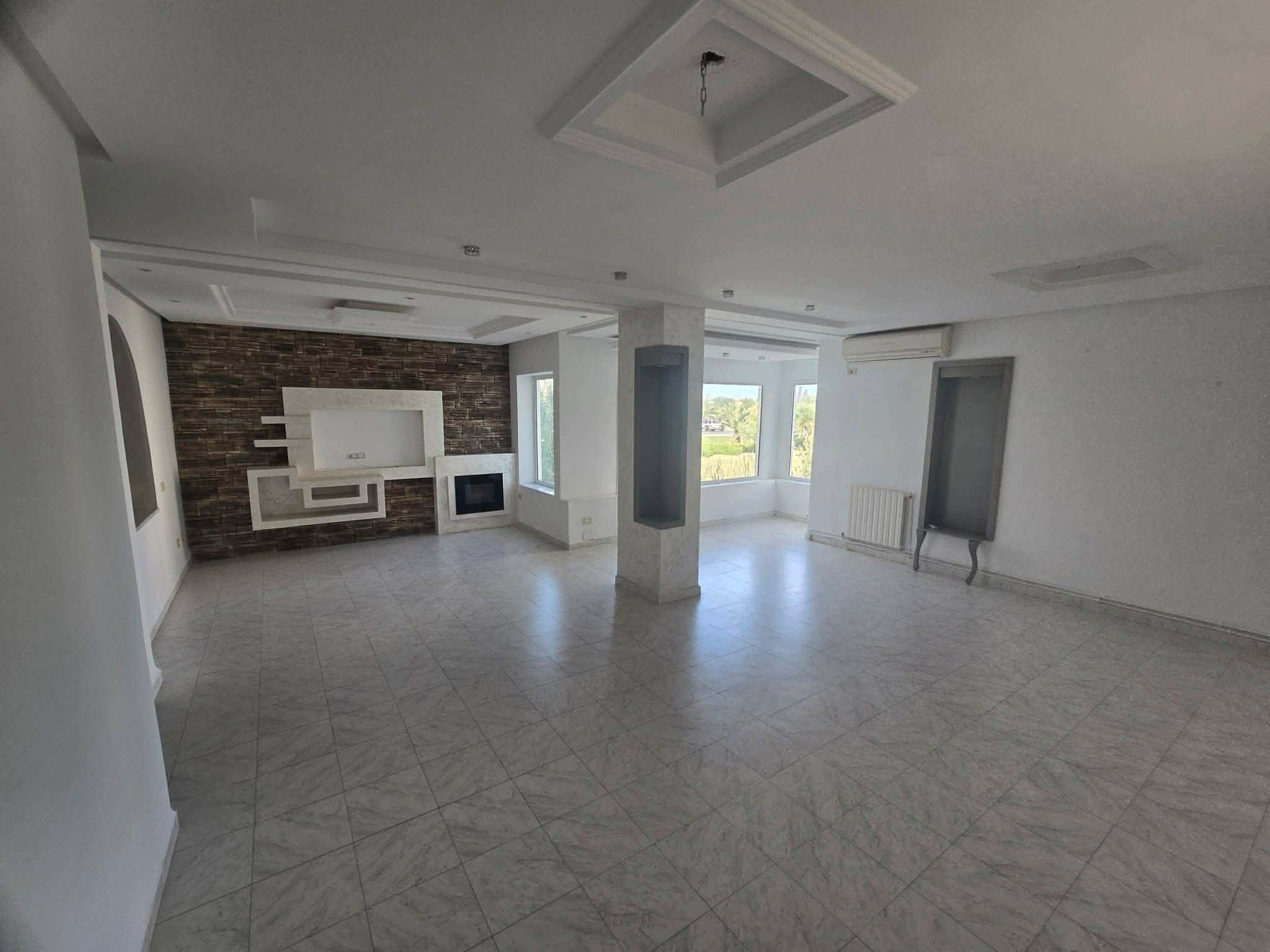 El Menzah&nbsp;El Menzah 4&nbsp;Location&nbsp;Appart. 4 pi�ces&nbsp;Appart s3 avec deux places parking