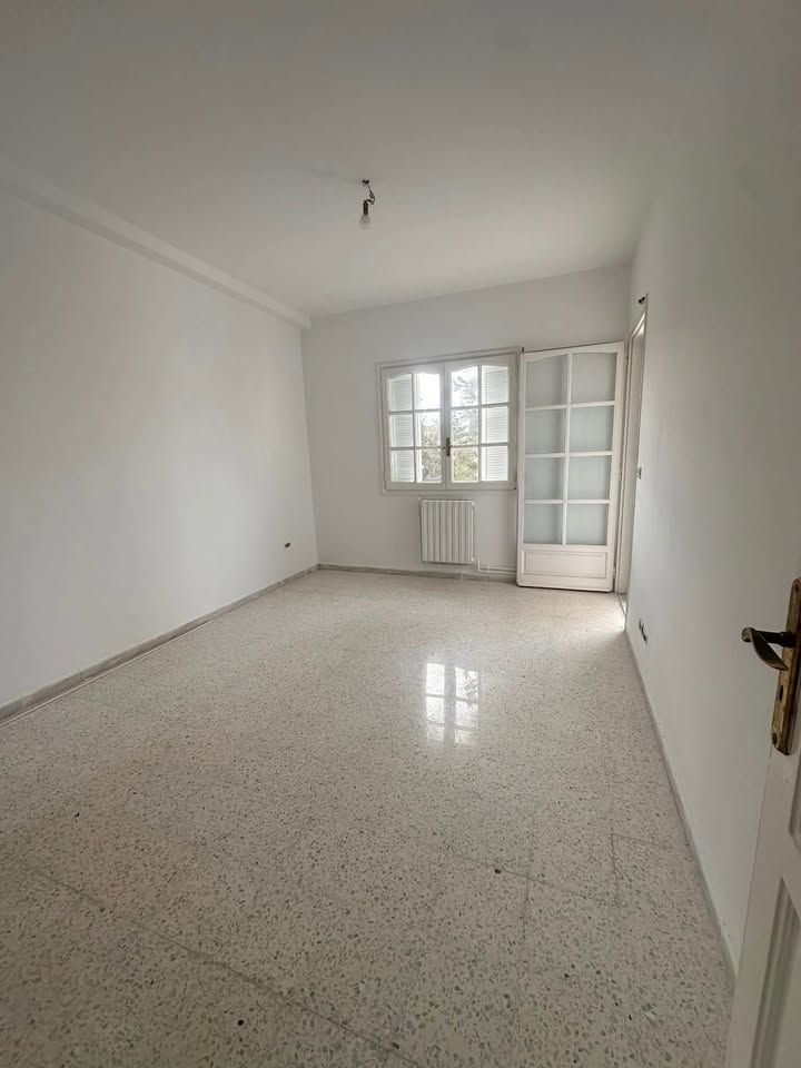 El Menzah&nbsp;El Manar 2&nbsp;Location&nbsp;Appart. 5 pi�ces+&nbsp;Manar 3 spacieux appt s3 bien situ�