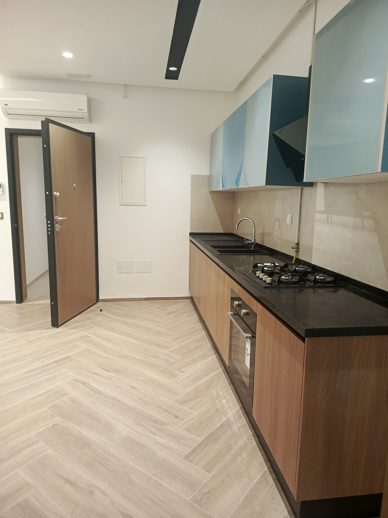 Mnihla&nbsp;Jardins d'el Menzah&nbsp;Location&nbsp;Appart. 3 pi�ces&nbsp;Jardins d'el menzah 2 appt s2 neuf avec terrasse