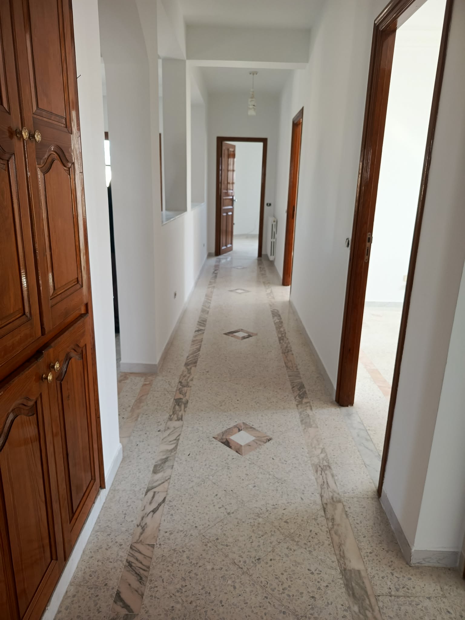 Ariana Ville&nbsp;Cite Ennasr 2&nbsp;Location&nbsp;Maisons&nbsp;Ennasr 2 spacieux �tage villa s4 lumineux