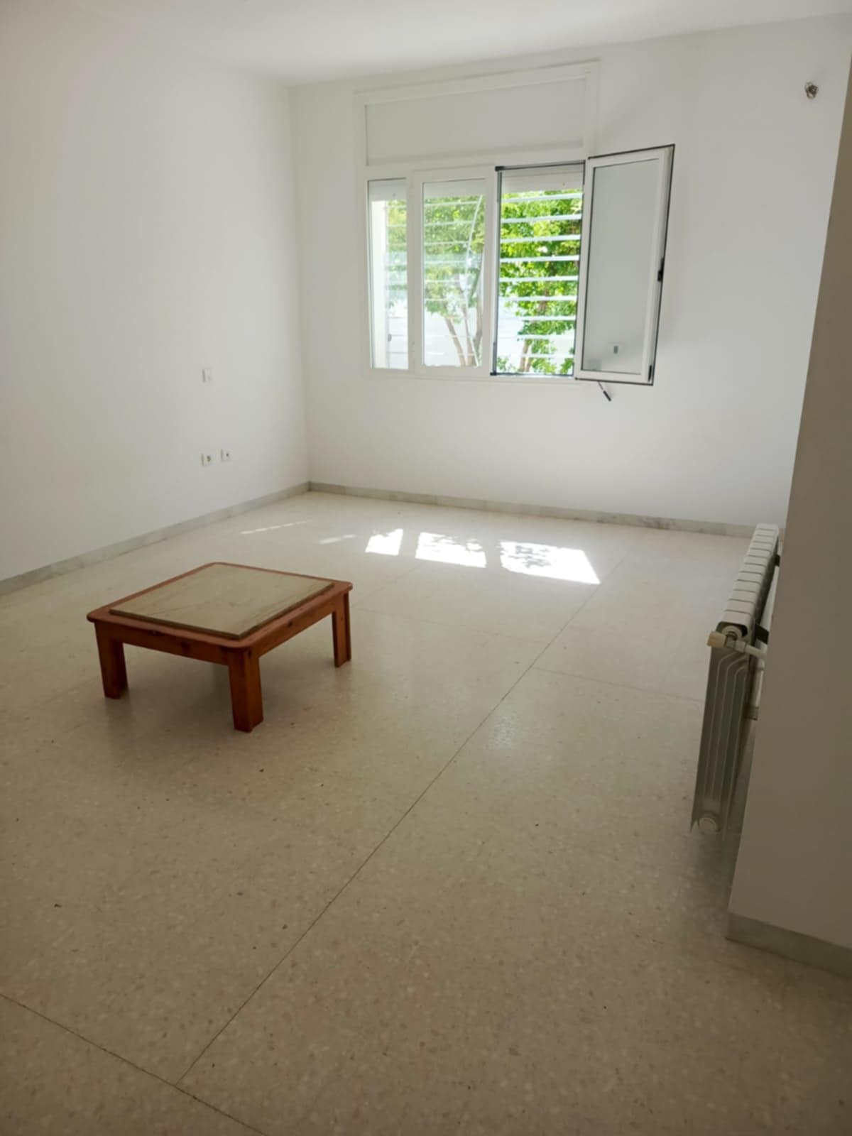 Mnihla&nbsp;Jardins d'el Menzah&nbsp;Location&nbsp;Maisons&nbsp;Cit� el faouz rdc villa s2 bien situ�