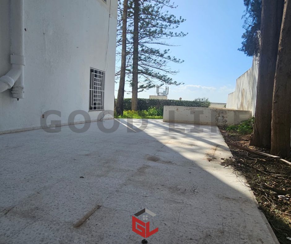 El Menzah&nbsp;El Manar 1&nbsp;Location&nbsp;Maisons&nbsp;Villa sur 3 niveaux au manar 1