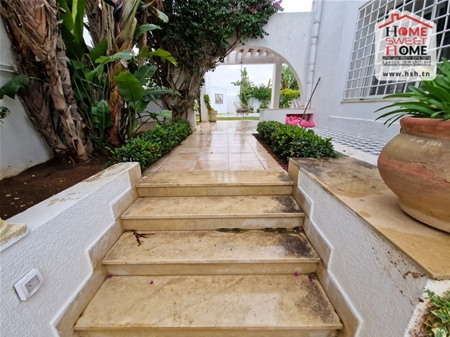 La Marsa&nbsp;Gammart&nbsp;Location&nbsp;Maisons&nbsp;Villa toulon meubl� piscine gammarth touristique