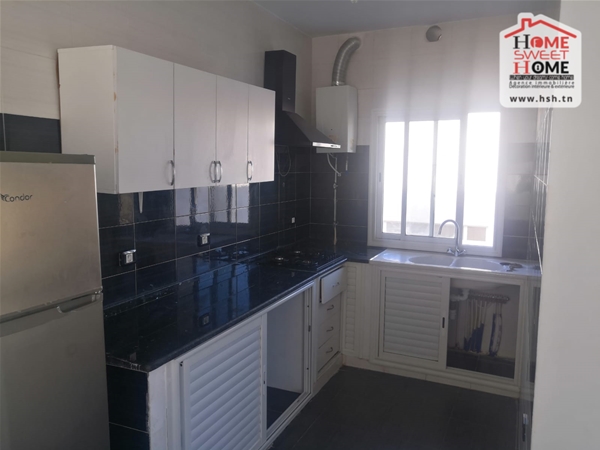 La Marsa&nbsp;Marsa Ennassim&nbsp;Location&nbsp;Appart. 2 pi�ces&nbsp;Etage de villa helma � la marsa