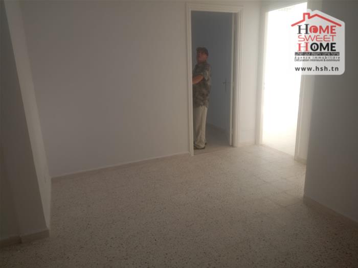 El Kram&nbsp;Le Kram&nbsp;Bureaux & Commerces&nbsp;Bureau&nbsp;Bureau nava au kram