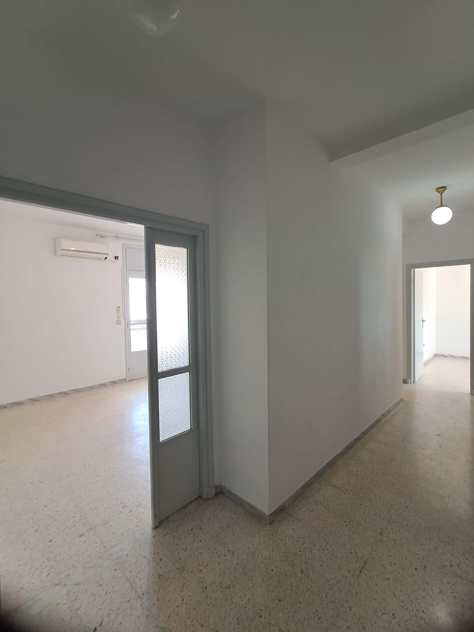 La Marsa&nbsp;El Aouina&nbsp;Location&nbsp;Appart. 2 pi�ces&nbsp;S plus 2  el aouina