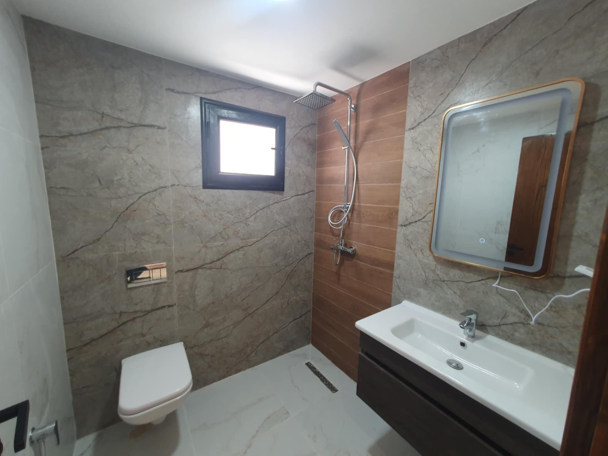 Hammam El Ghezaz&nbsp;Ezzahra&nbsp;Vente&nbsp;Appart. 2 pi�ces&nbsp;Appartement � ezzahra hammem ghzez