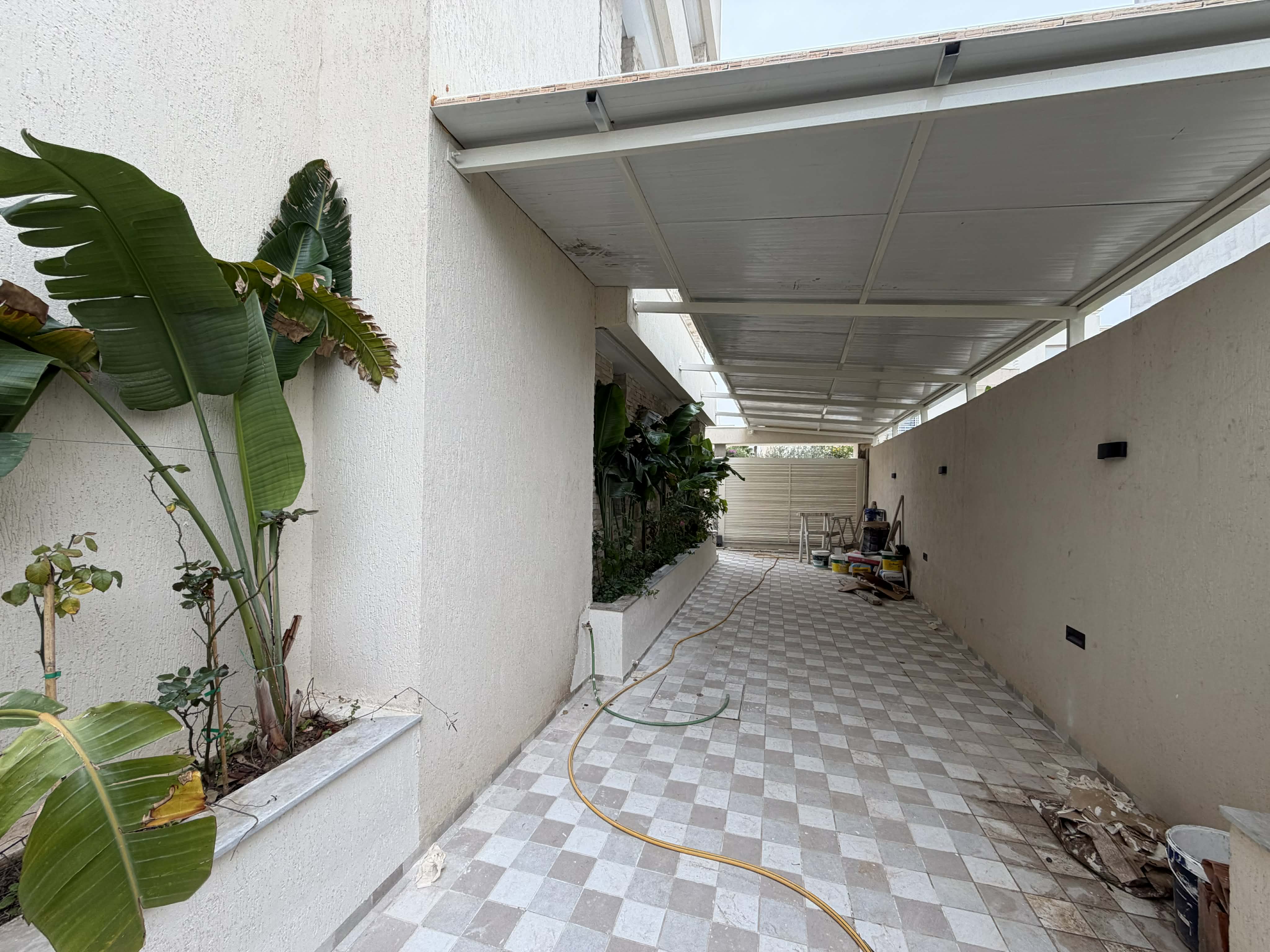 Ain Zaghouan&nbsp;Jardins de Carthage&nbsp;Location&nbsp;Maisons&nbsp;Immeuble de standing 720m aux jardin de carthage