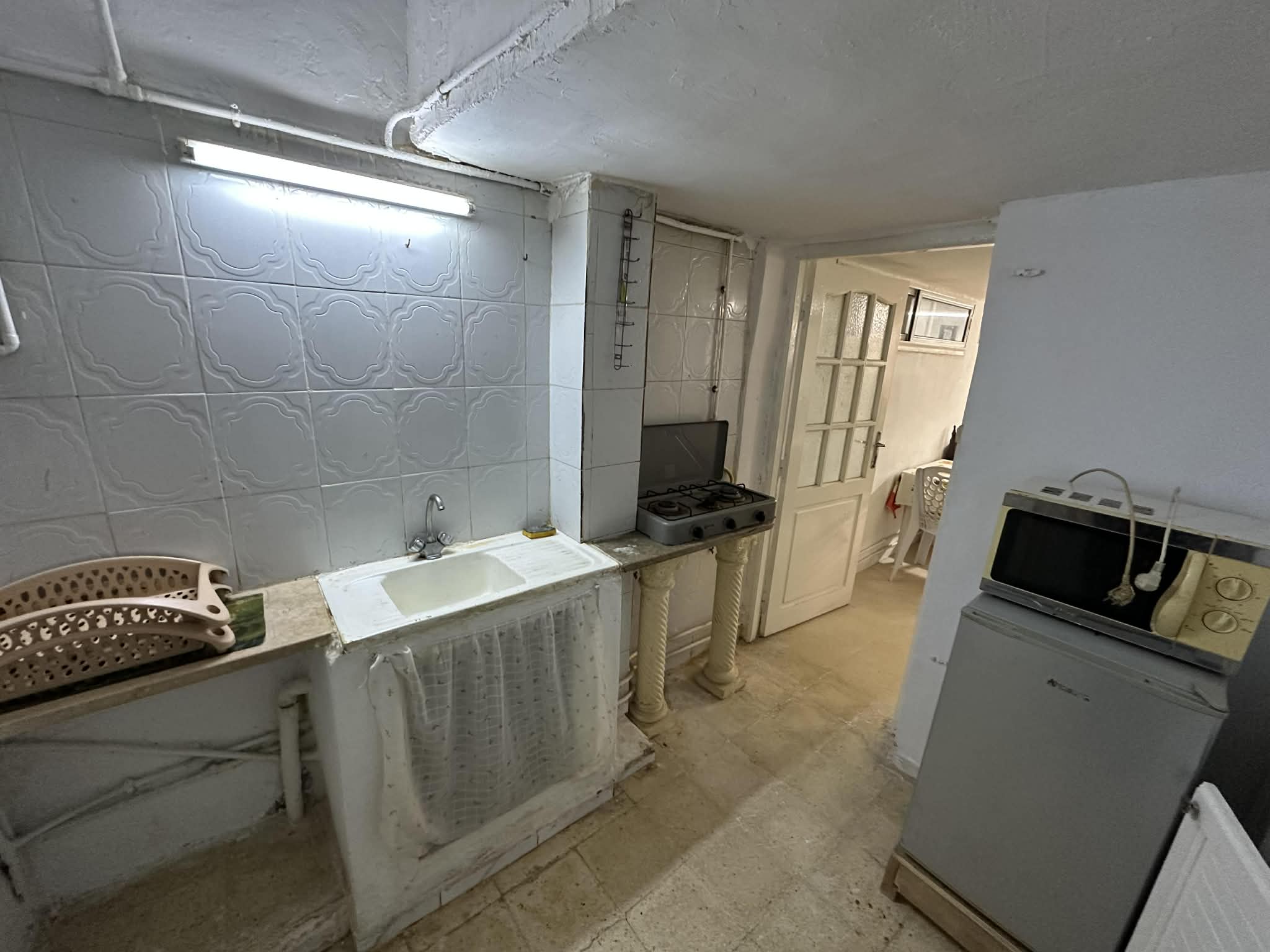 Ariana Ville&nbsp;Cite Ennasr 2&nbsp;Location&nbsp;Appart. 1 pi�ce&nbsp;Studio meubl� � ennasr 2 cot� lyc�e