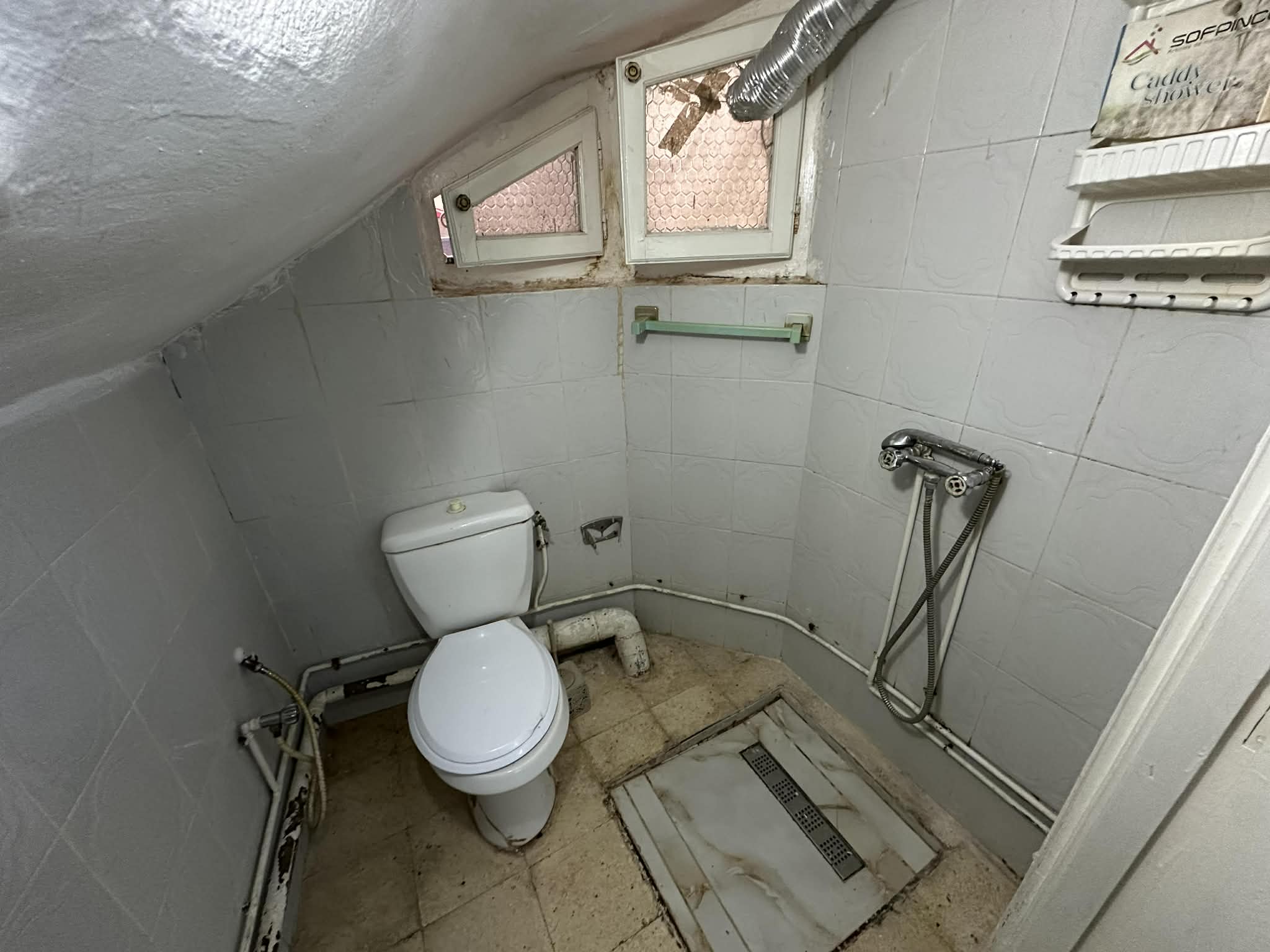 Ariana Ville&nbsp;Cite Ennasr 2&nbsp;Location&nbsp;Appart. 1 pi�ce&nbsp;Studio meubl� � ennasr 2 cot� lyc�e