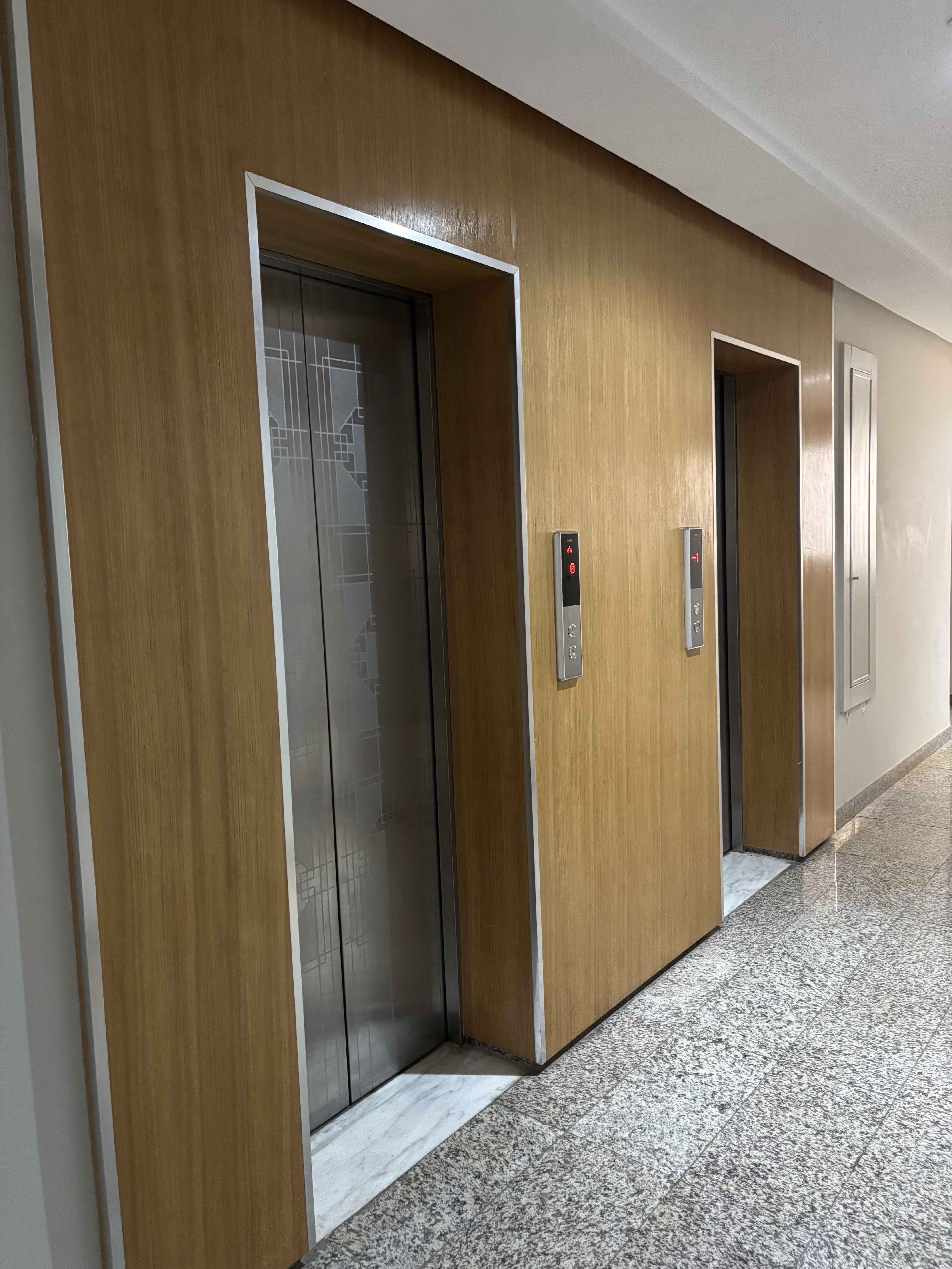 Cite El Khadra&nbsp;Zone urbaine nord&nbsp;Location&nbsp;Appart. 3 pi�ces&nbsp;Appartement 3p  au 2 �tage avec place de parking