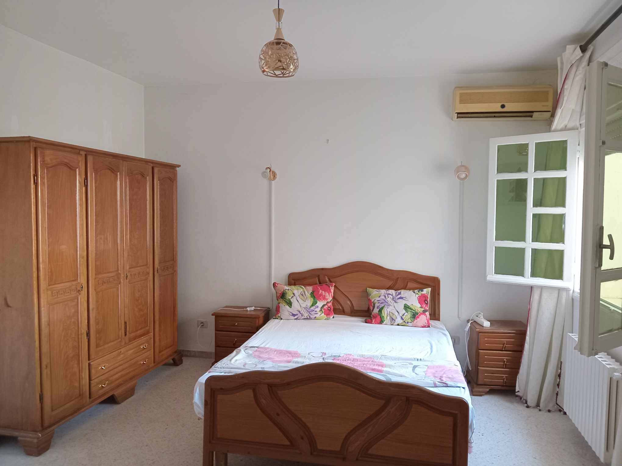 Ariana Ville&nbsp;Cite Ennasr 2&nbsp;Location&nbsp;Appart. 2 pi�ces&nbsp;Ennasr2 s1 meubl� place parking r�sidences�curis�e