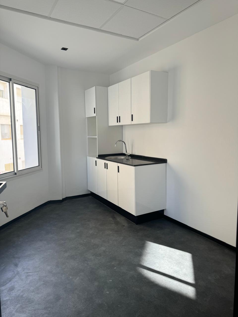 La Marsa&nbsp;Berge Du Lac&nbsp;Bureaux & Commerces&nbsp;Bureau&nbsp;Bureau neuf 150 m2 au lac 1