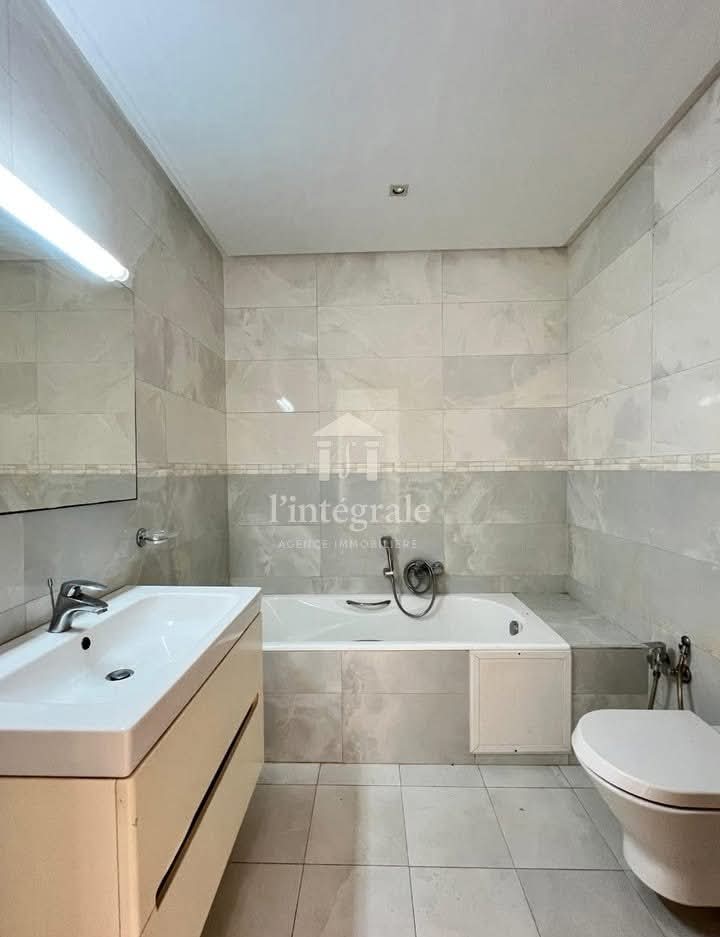 Ariana Ville&nbsp;Cite Ennasr 2&nbsp;Location&nbsp;Appart. 2 pi�ces&nbsp;S1 haut standing  cit� faouz ennasr2