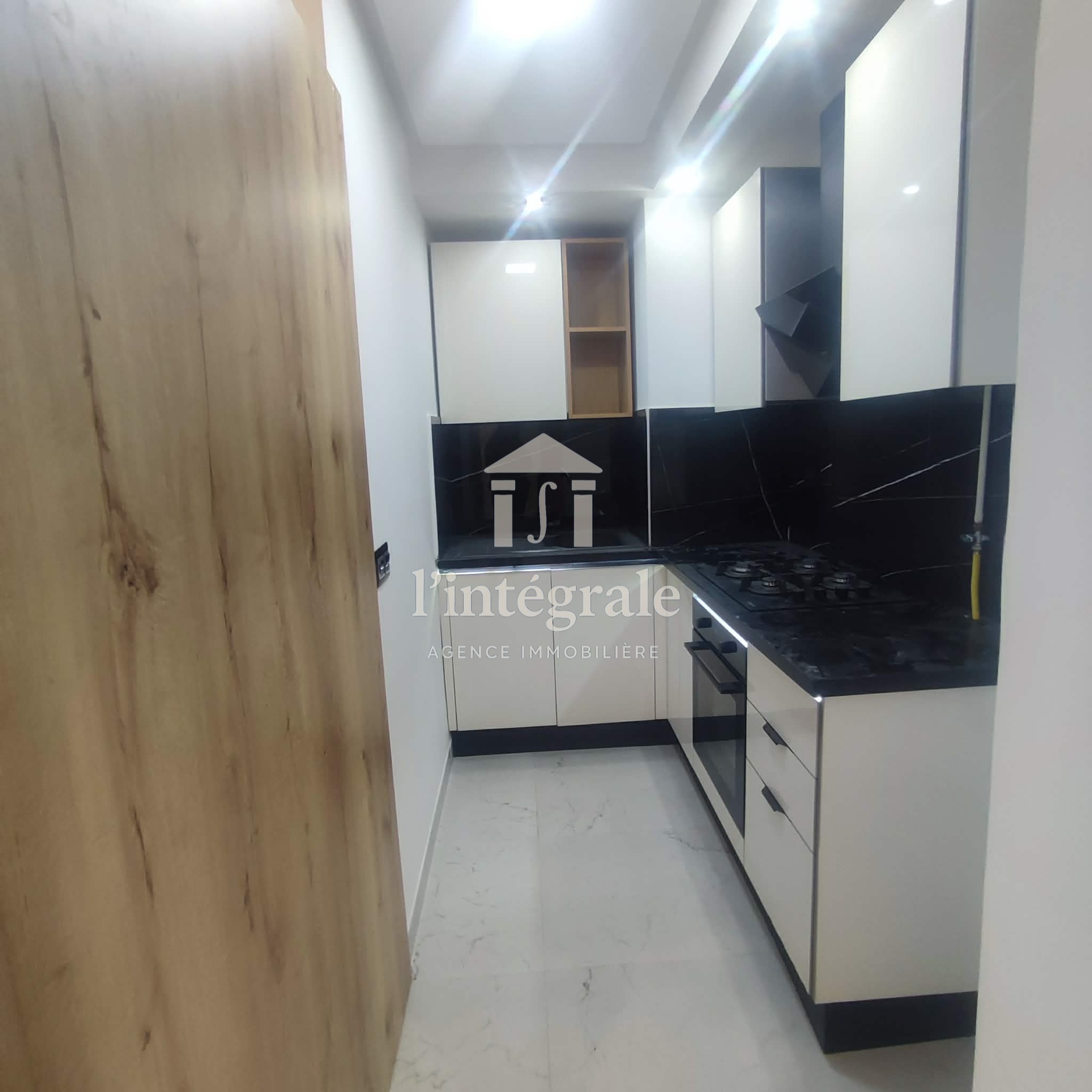 El Menzah&nbsp;El Menzah 9&nbsp;Location&nbsp;Appart. 2 pi�ces&nbsp;S1 jamais habit�