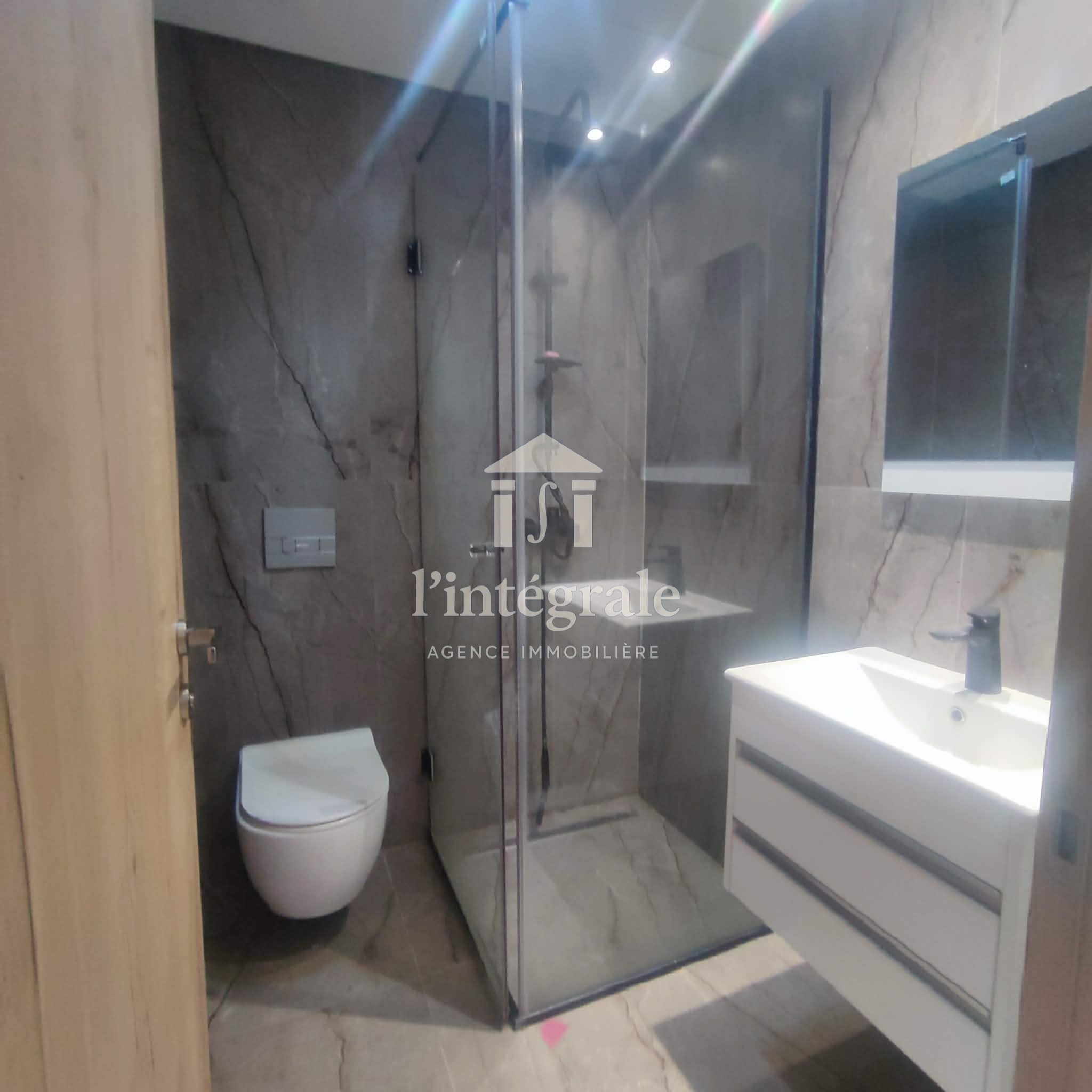 El Menzah&nbsp;El Menzah 9&nbsp;Location&nbsp;Appart. 2 pi�ces&nbsp;S1 jamais habit�