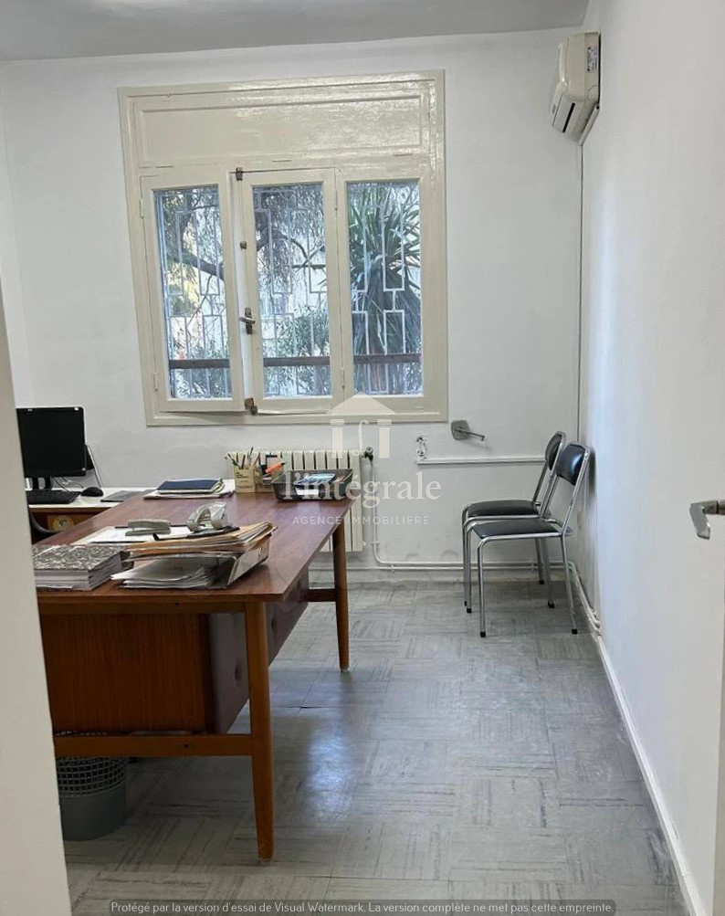 El Menzah&nbsp;El Manar 2&nbsp;Bureaux & Commerces&nbsp;Bureau&nbsp;Bureau de 6 pi�ces au rez de chauss�e