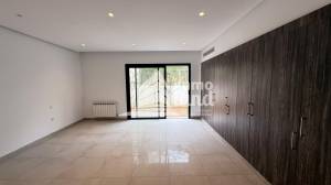 El Menzah&nbsp;Mutuelle Ville&nbsp;Location&nbsp;Appart. 4 pi�ces&nbsp;Appartement s4 de 300m2  notre dame