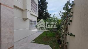 Mnihla&nbsp;Jardins d'el Menzah&nbsp;Vente&nbsp;Maisons&nbsp;Une villa avec piscine aux jardins