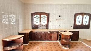 Ariana Ville&nbsp;El Menzah 8&nbsp;Location&nbsp;Maisons&nbsp;Villa s6 de 600 m2  menzah 8