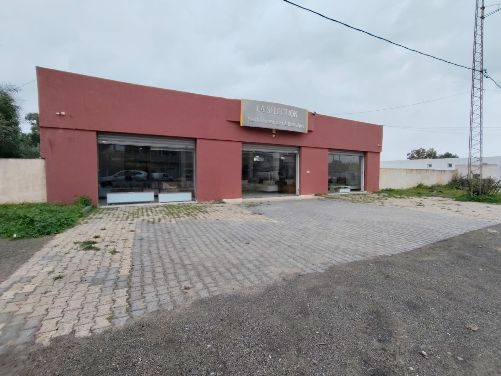 Jedaida&nbsp;Jedaida&nbsp;Bureaux & Commerces&nbsp;Fond de Commerce&nbsp;Jdaida vnt fc showroom