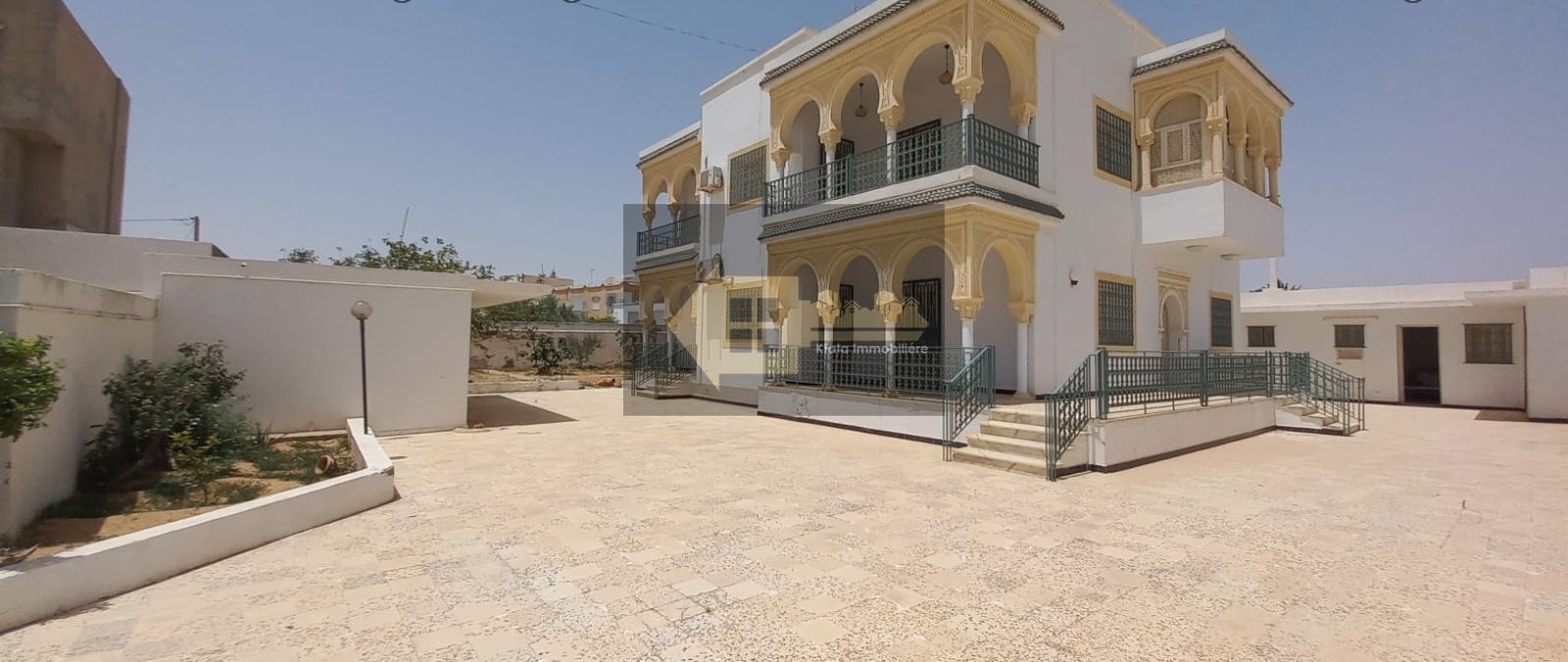 Sakiet Ezzit&nbsp;Sakiet Ezzit&nbsp;Vente&nbsp;Maisons&nbsp;Sfax rte tunis vnt villa