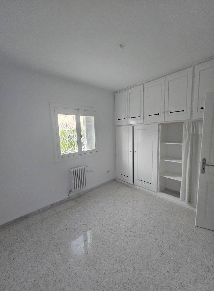 Ain Zaghouan&nbsp;Ain Zaghouan&nbsp;Location&nbsp;Appart. 3 pi�ces&nbsp;S plus deux avec terrasse