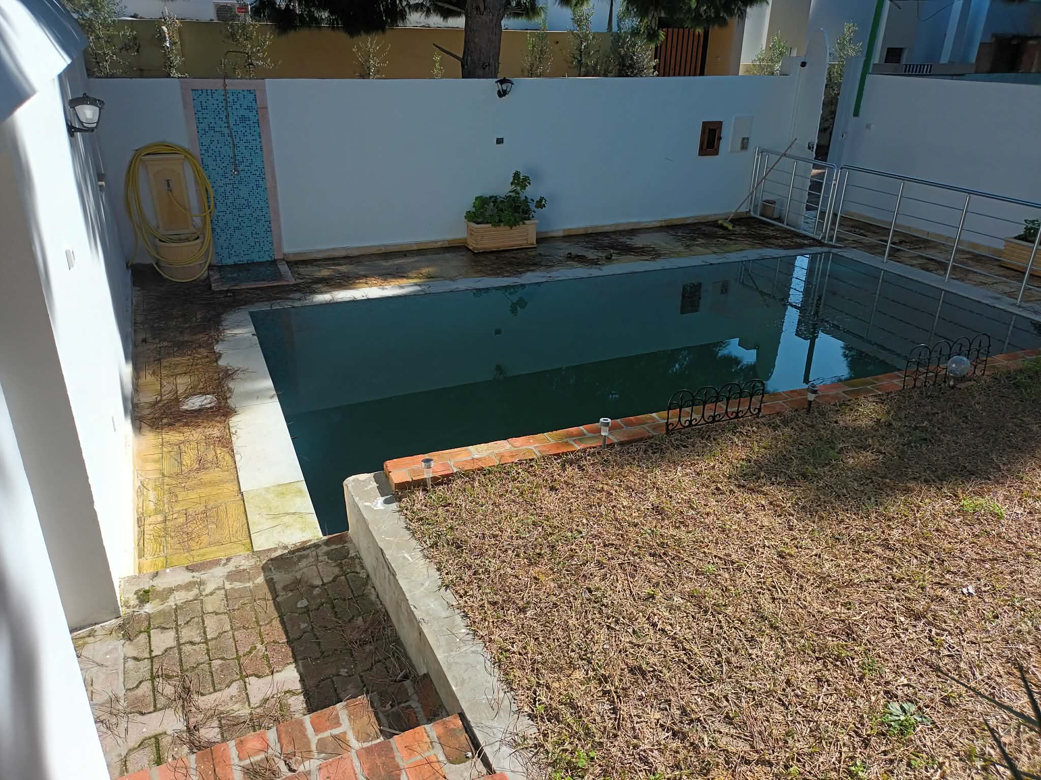 Bizerte Nord&nbsp;Bizerte&nbsp;Location&nbsp;Appart. 3 pi�ces&nbsp;Villa avec piscine meubl�  � corniche bizerte