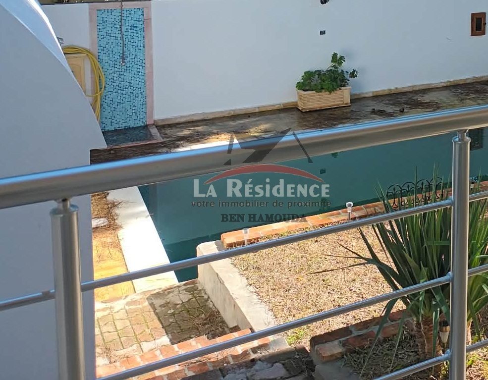 Bizerte Nord&nbsp;Bizerte&nbsp;Location&nbsp;Appart. 3 pi�ces&nbsp;Villa avec piscine meubl�  � corniche bizerte