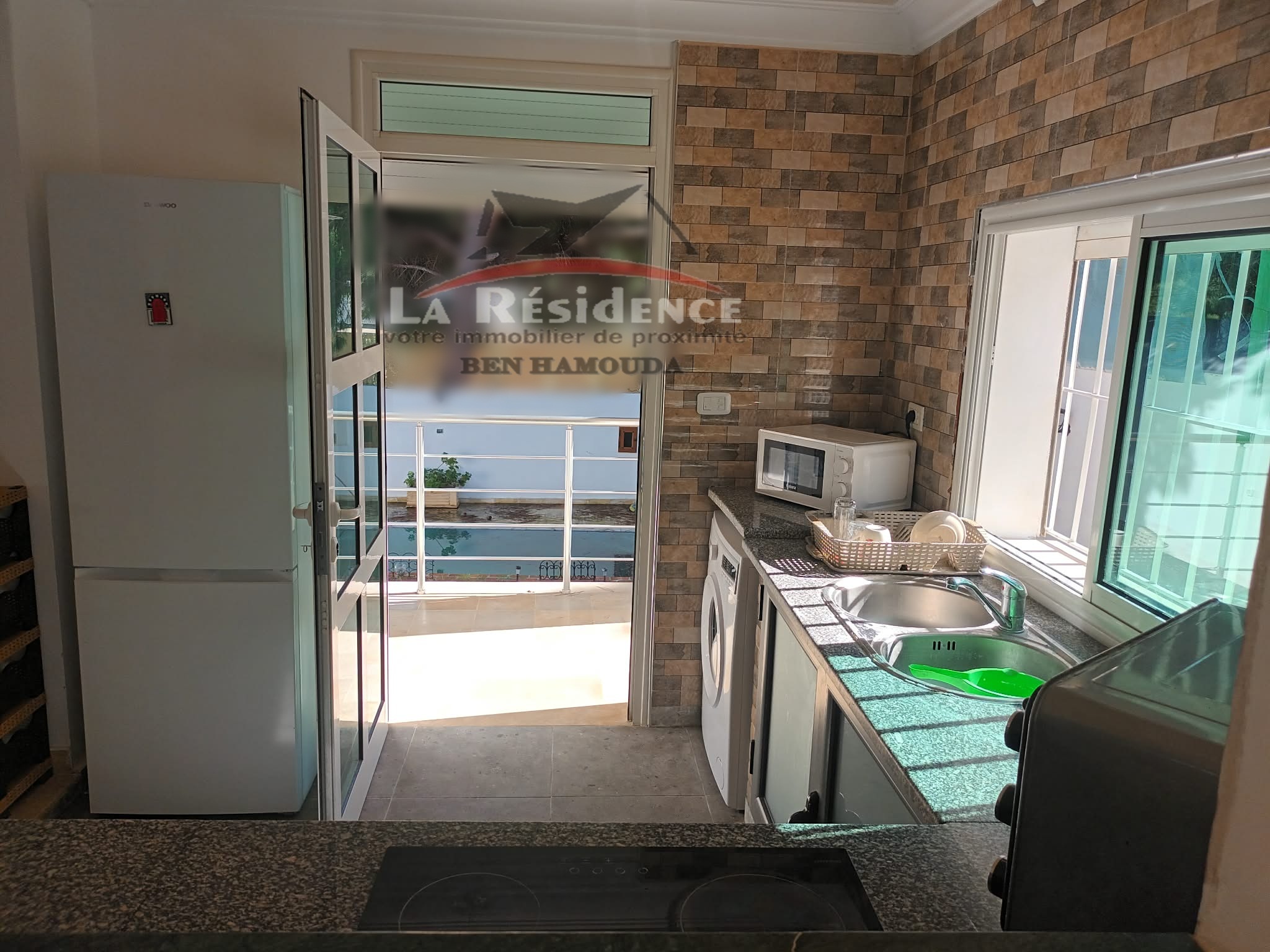 Bizerte Nord&nbsp;Bizerte&nbsp;Location&nbsp;Appart. 3 pi�ces&nbsp;Villa avec piscine meubl�  � corniche bizerte