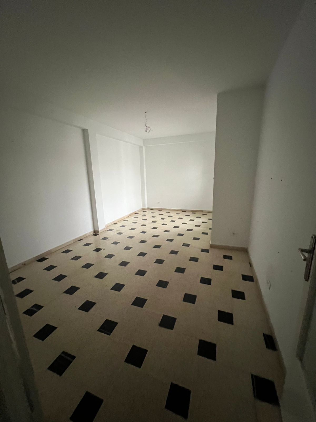 El Menzah&nbsp;El Menzah 9&nbsp;Location&nbsp;Appart. 3 pi�ces&nbsp;Un spacieux appartement s2 � menzah9