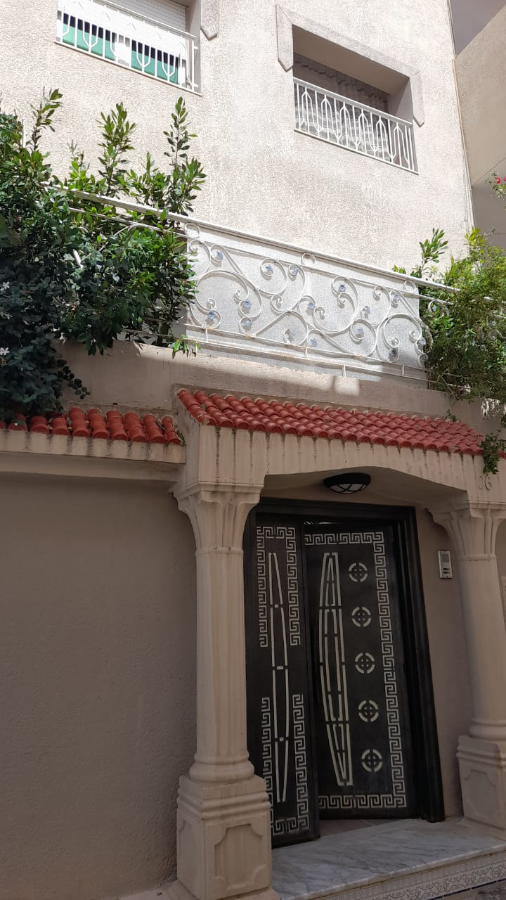 El Omrane Superieur&nbsp;Cite Ibn Khaldoun I&nbsp;Location&nbsp;Appart. 3 pi�ces&nbsp;Etage meubl� pour filles