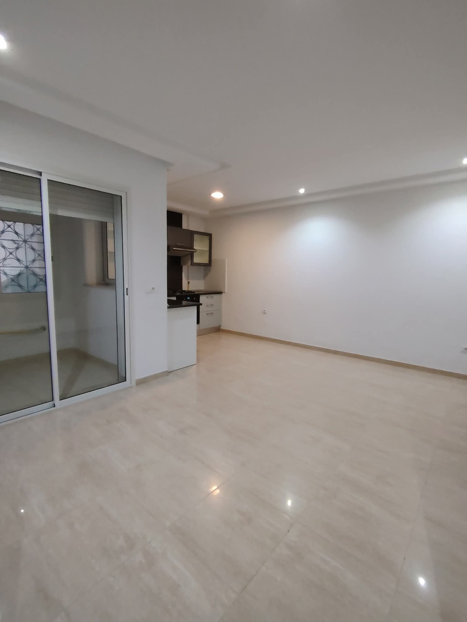 Ariana Ville&nbsp;Cite Ennasr 2&nbsp;Location&nbsp;Appart. 2 pi�ces&nbsp;Un apart s 1 cit� nasr 2