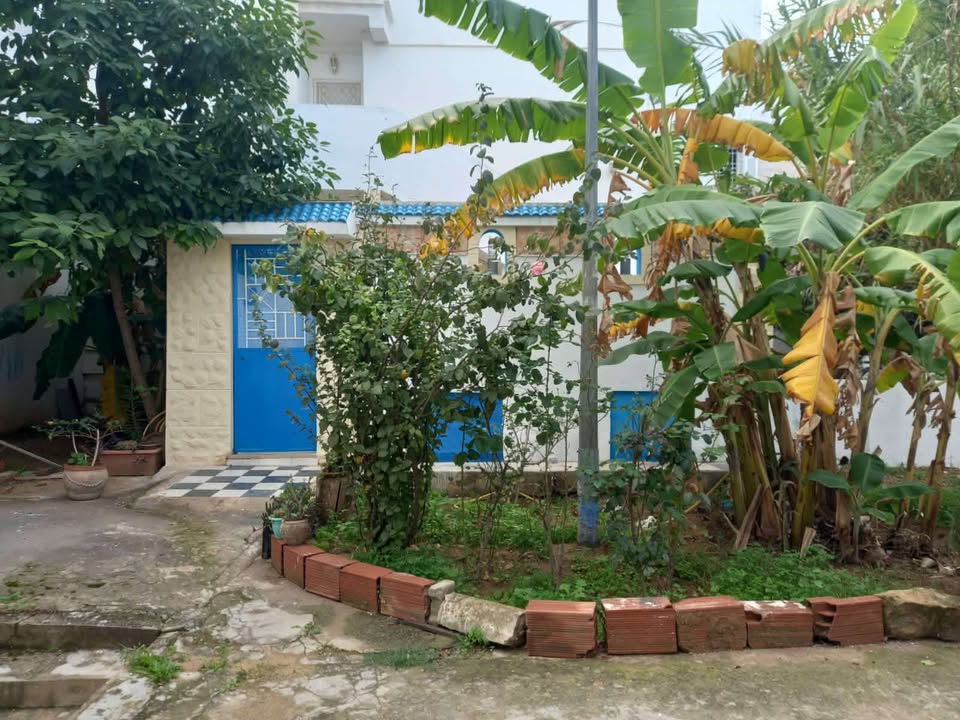 El Mourouj&nbsp;El Mourouj&nbsp;Vente&nbsp;Appart. 4 pi�ces&nbsp;App rdc style maison