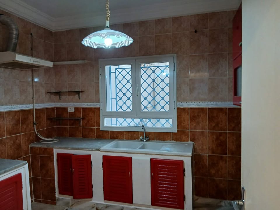 El Mourouj&nbsp;El Mourouj&nbsp;Vente&nbsp;Appart. 4 pi�ces&nbsp;App rdc style maison